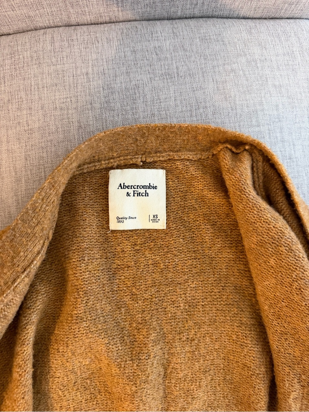 Abercrombie & Fitch V-Neck Cardigan Sweater in Camel - Picture 5 of 8